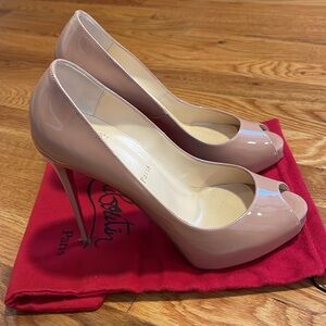 “New Very Privy” Christian Louboutin 120 mm platform pumps